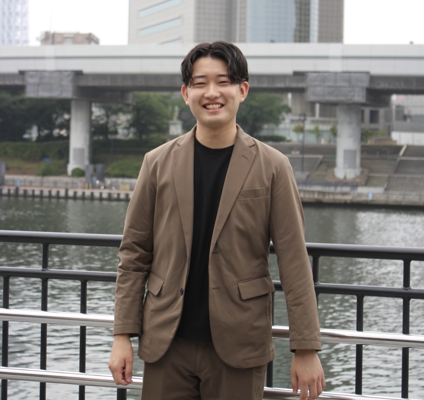 廣神 裕也